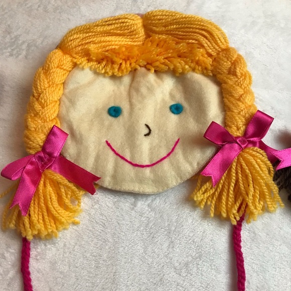 Children's Beanie Skull Cap Crochet Knitted Pink Blonde Brunette Hat Size 2T - Picture 3 of 9